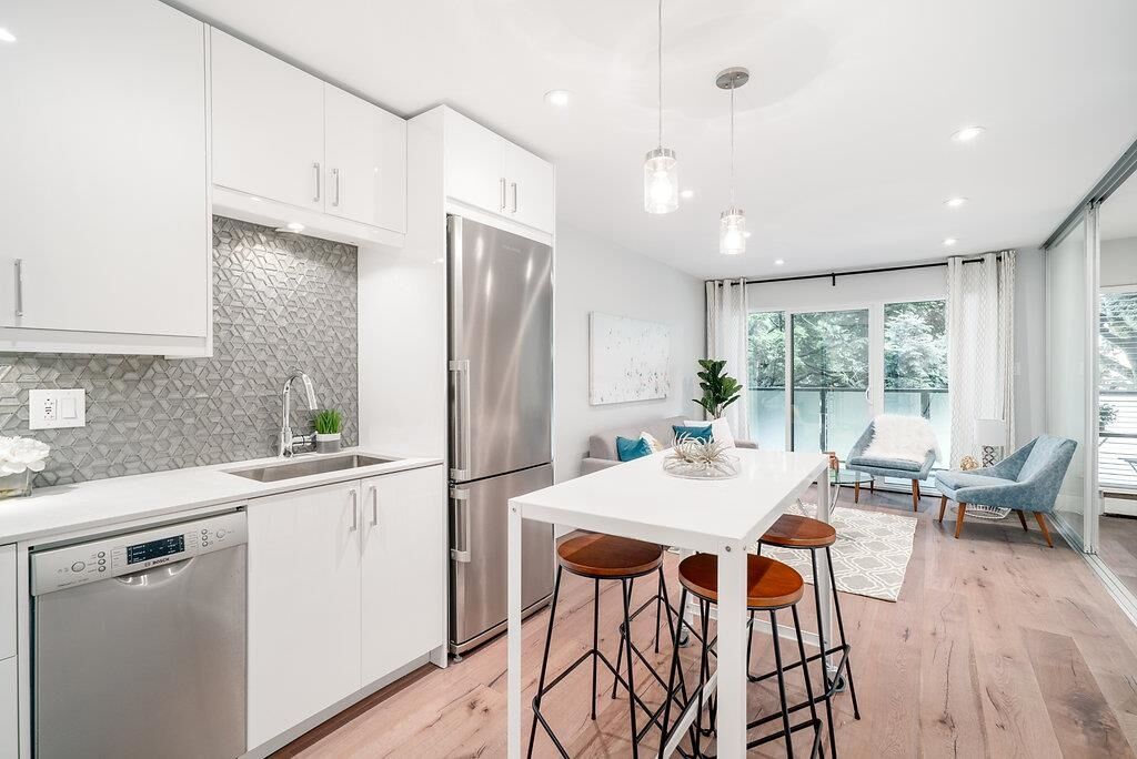 Property Photo:  1425 Cypress Street 208  BC V6J 3L1 
