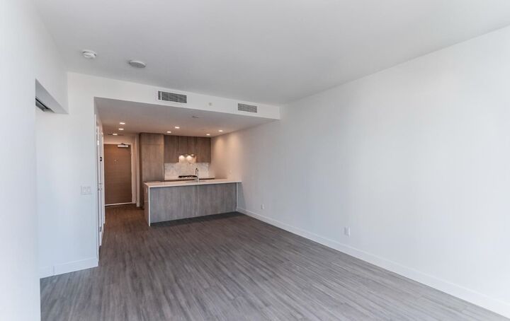 Property Photo:  6398 Silver Avenue  BC V5H 0K7 