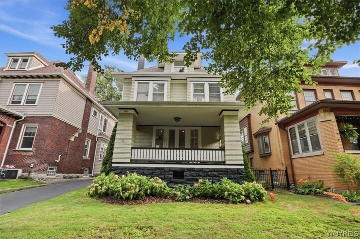Property Photo: 160 Dorchester Road NY 14213
