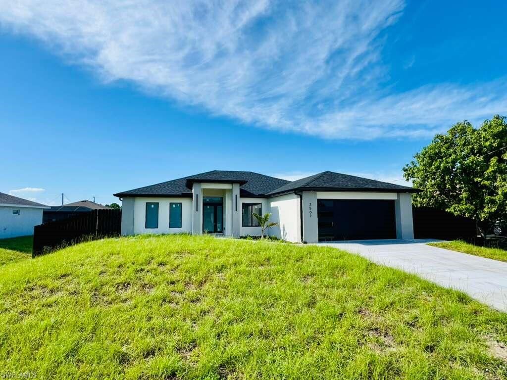 Property Photo:  2507 39th St SW  FL 33976 