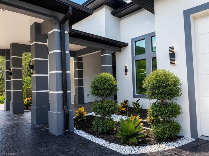 Property Photo:  1208 Williams Ave  FL 33972 
