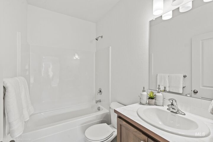 Property Photo: 3320 Tekulve St Canyon ID 83605