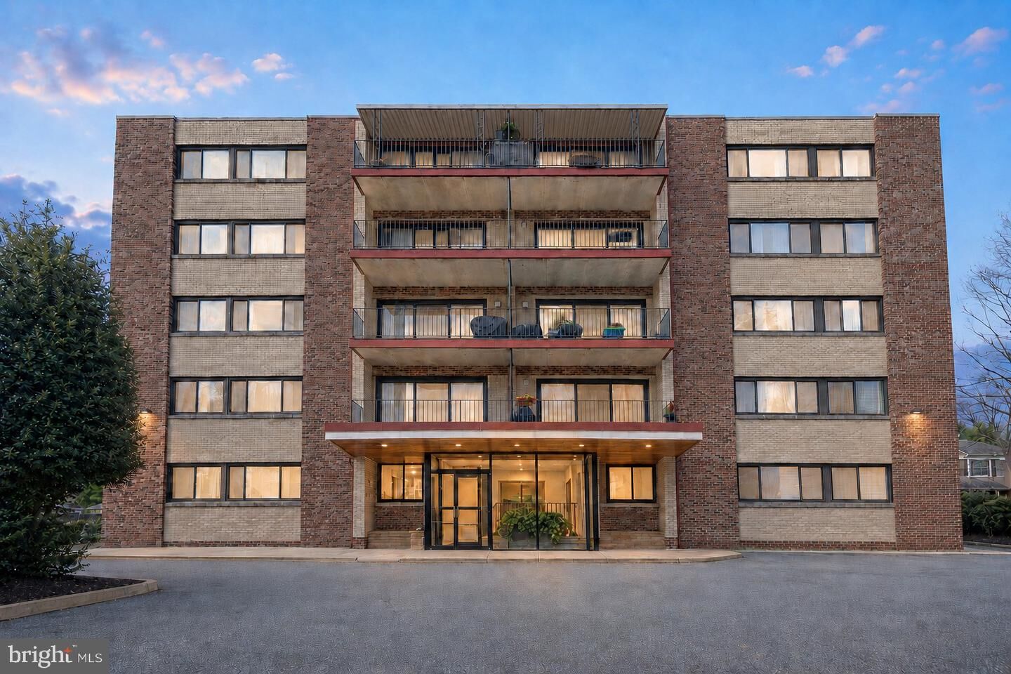 Property Photo: 8308 Flower Avenue 203 MD 20912