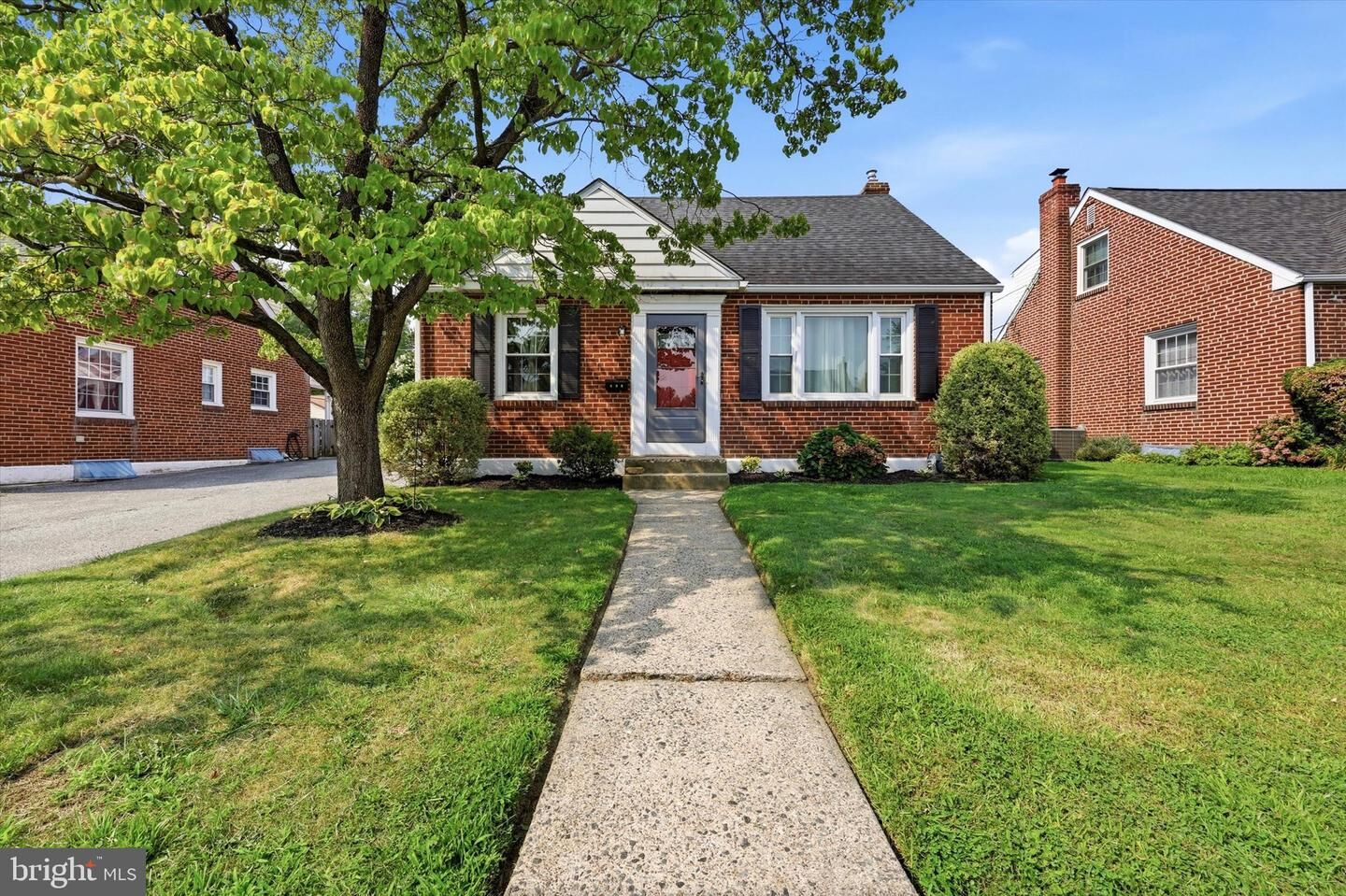 Property Photo: 408 Lindsay Street PA 19078
