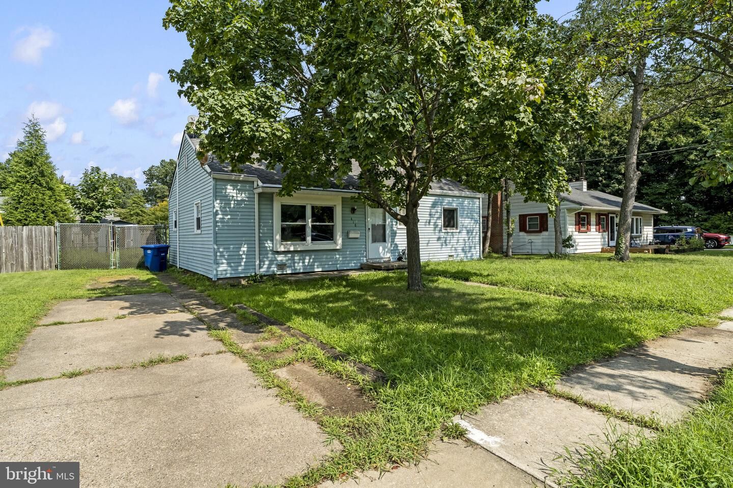 Property Photo: 418 Iowa Avenue NJ 08075