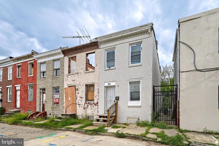 Property Photo:  204 S Vincent Street  MD 21223 