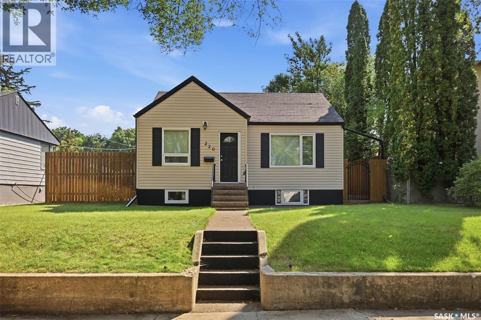 Property Photo: 220 3rd Street E SK S7H 1L3