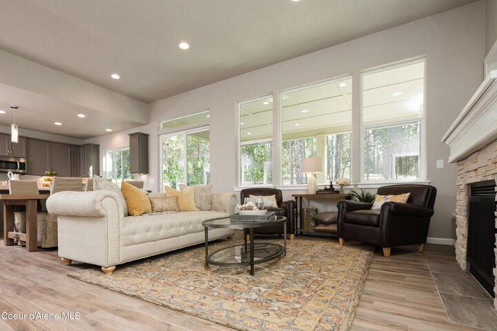 Property Photo:  1101 E Walton Ct  ID 83854 
