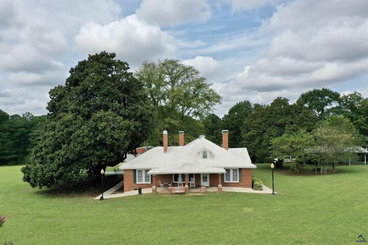 Property Photo:  160 Underwood Road  GA 31076 