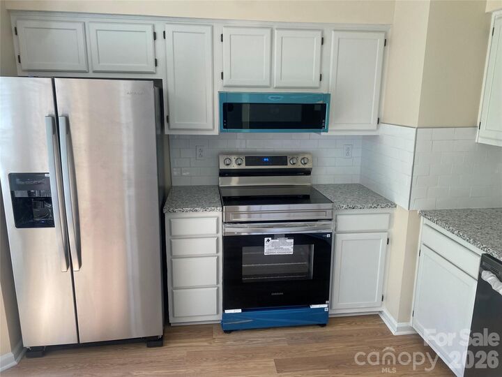 Property Photo: 11101 Deerpath Court NC 28262