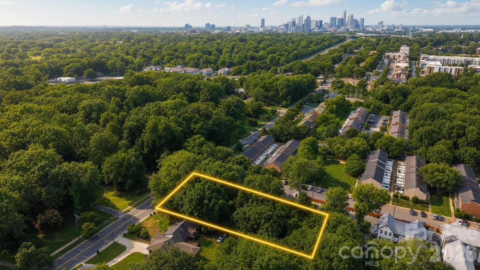Property Photo:  2937 Commonwealth Avenue  NC 28205 