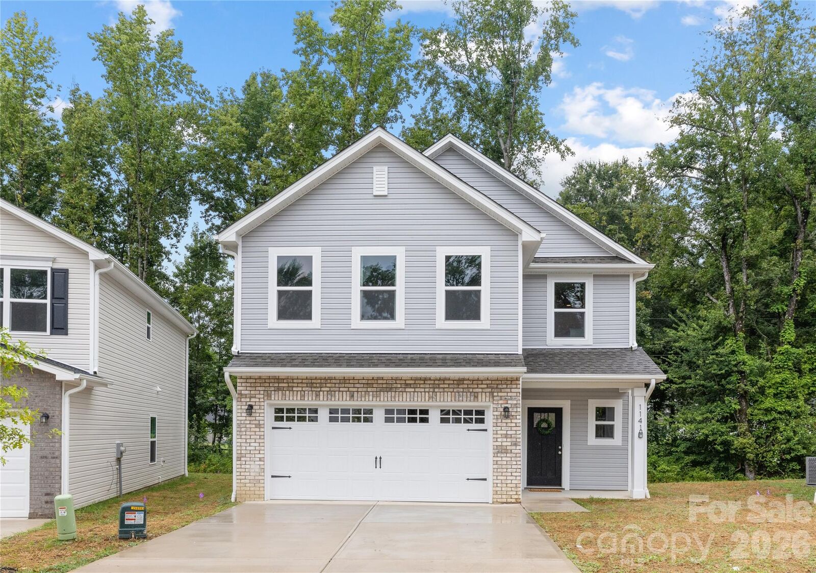 Property Photo: 5037 San Francisco Circle NC 28216