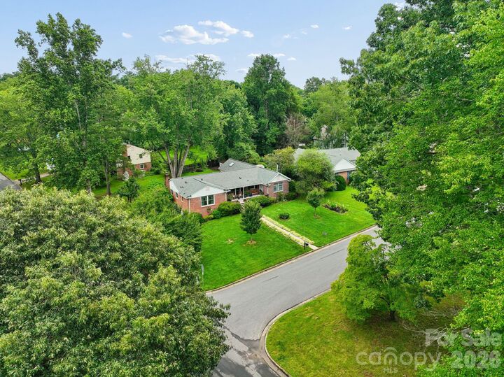 Property Photo:  101 Castlerock Drive  NC 28806 