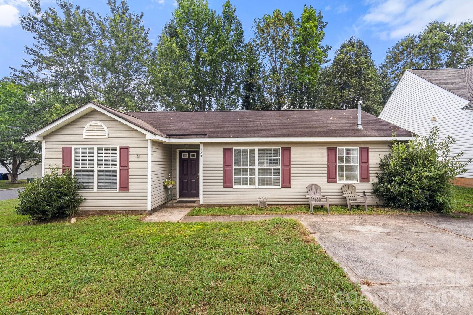 Property Photo:  182 Kristens Court Drive  NC 28115 