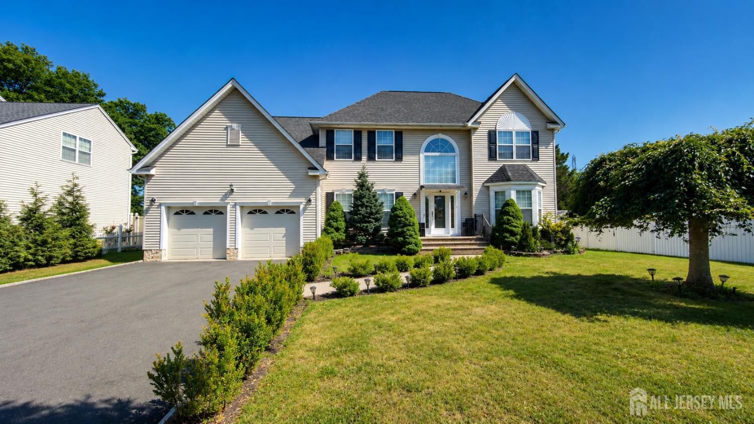 Property Photo:  506 Jarrard Street  NJ 08854 