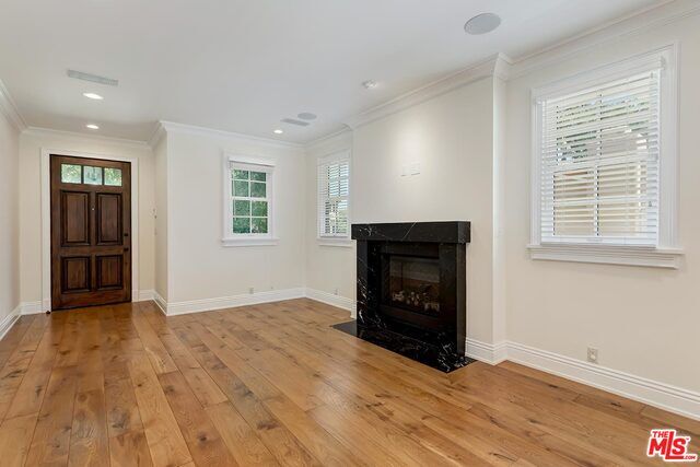 Property Photo:  1011 Fiske St  CA 90272 