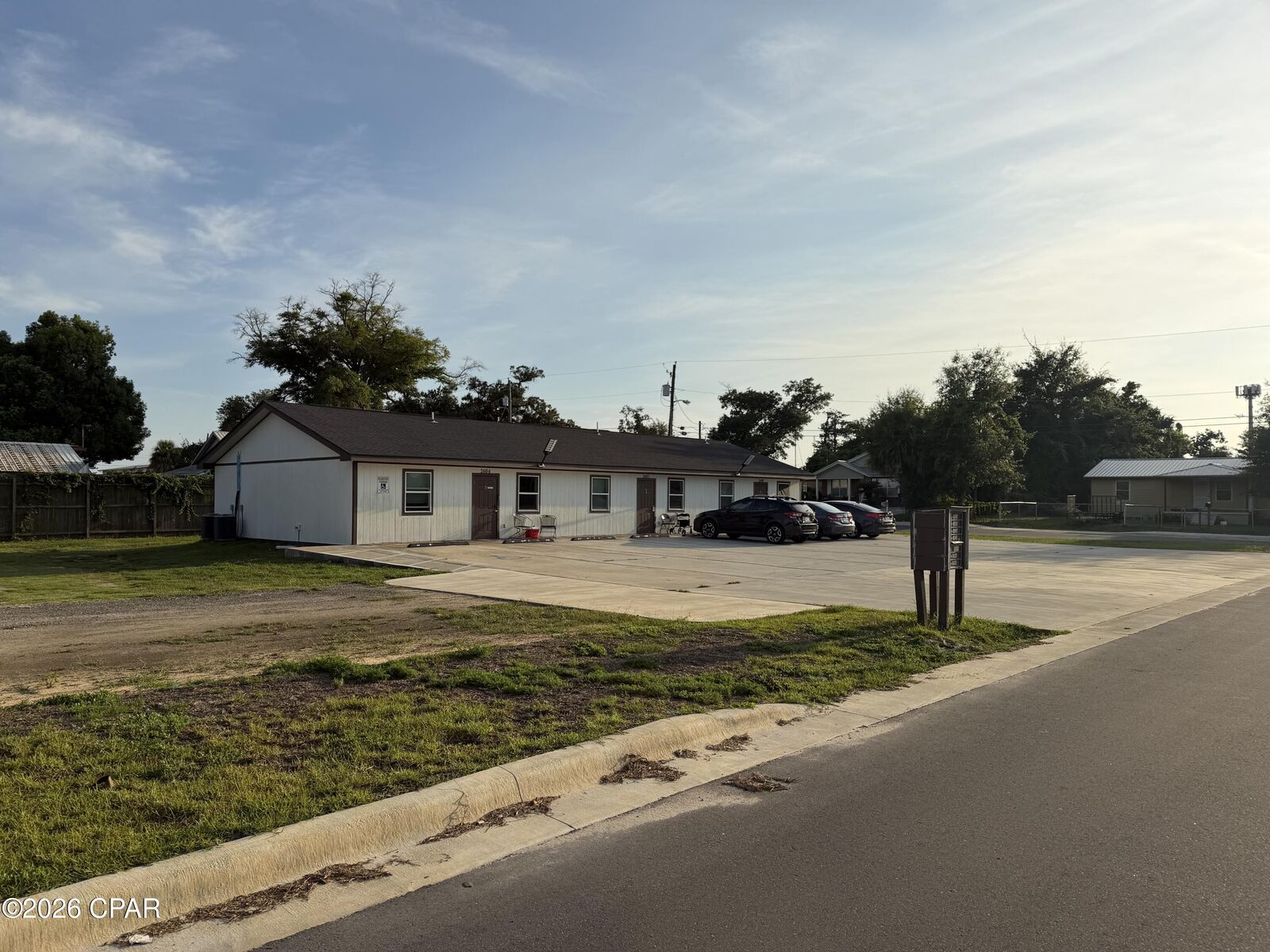 Property Photo:  2600 E 1st Plaza  FL 32401 