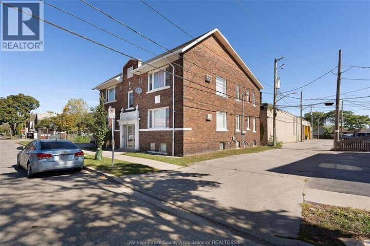 Property Photo:  538 Louis Avenue  ON N9A 1W8 
