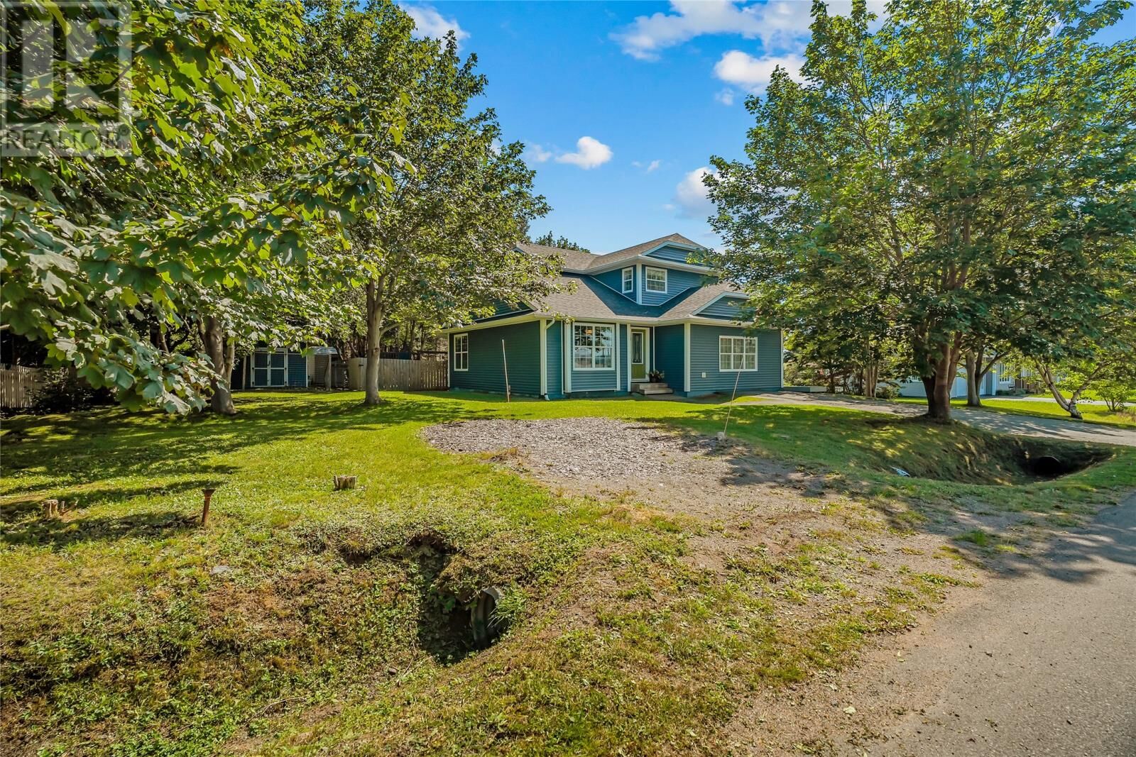 Property Photo:  22 Greenhill Crescent  NL A0E 1E0 