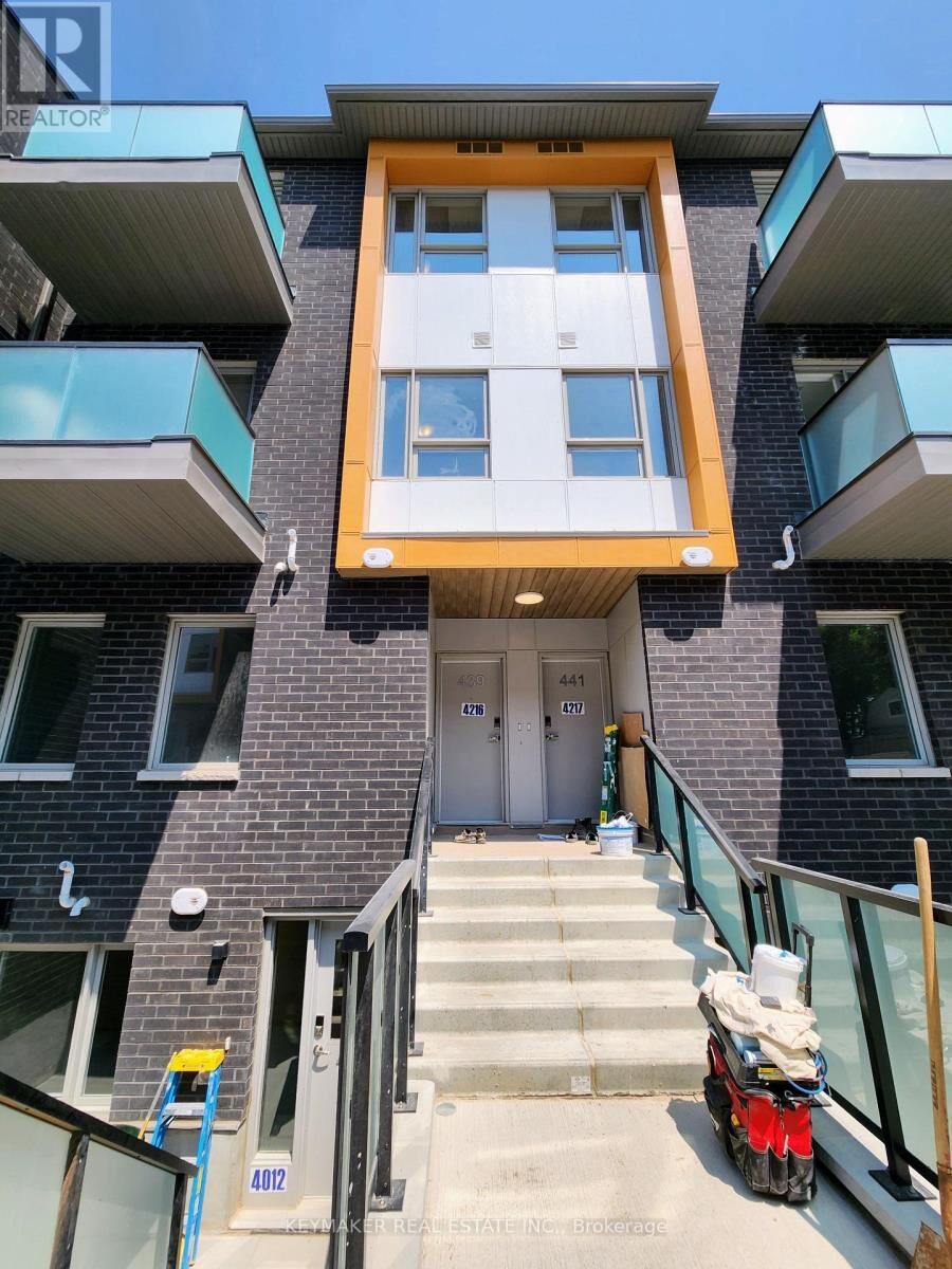 Property Photo: 2789 Eglinton Avenue East 439 ON M1J 0B3