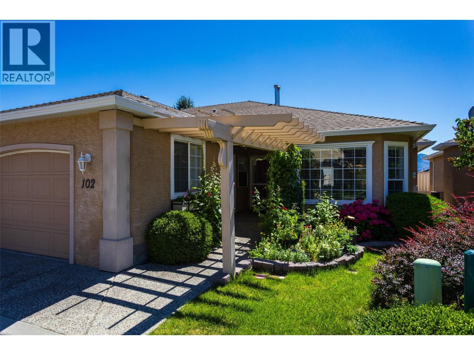 Property Photo:  2250 Louie Drive 102  BC V4T 2M6 
