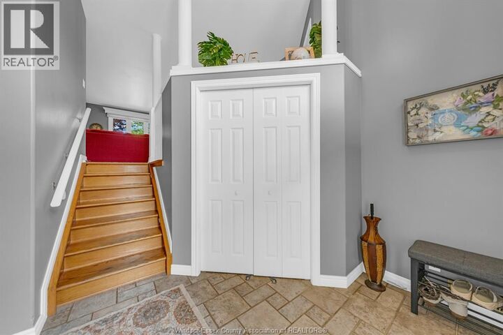 Property Photo:  68 Wakefield Avenue  ON N8H 5J8 