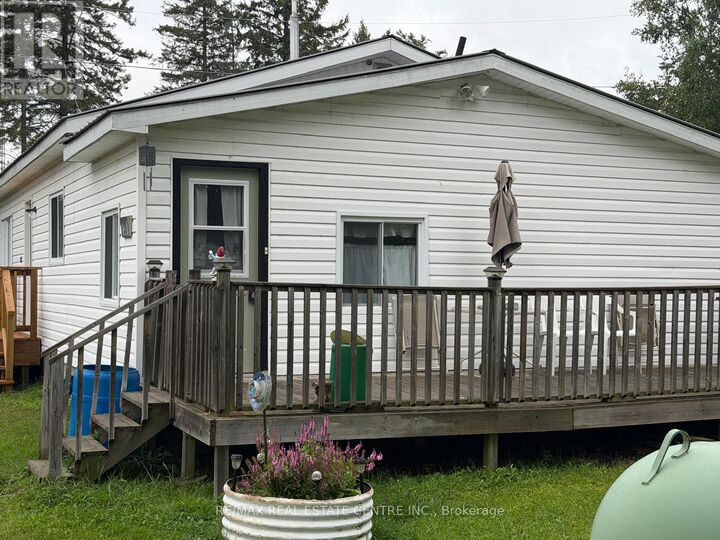 Property Photo: 38 2nd Avenue ON K0J 2M0