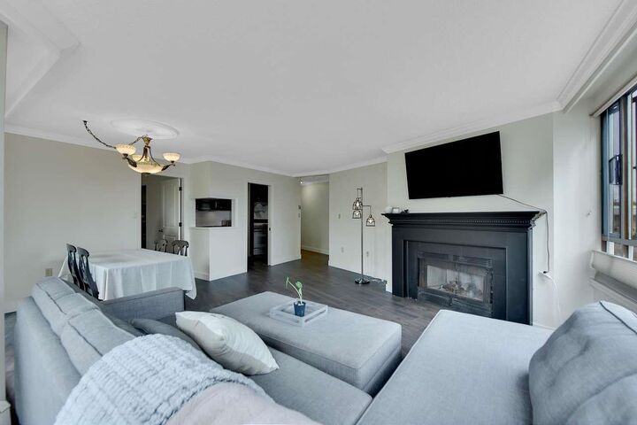Property Photo:  15111 Russell Avenue 309  BC V4B 2P4 