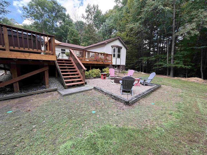 Property Photo:  99 Artist Lane  WV 26257 