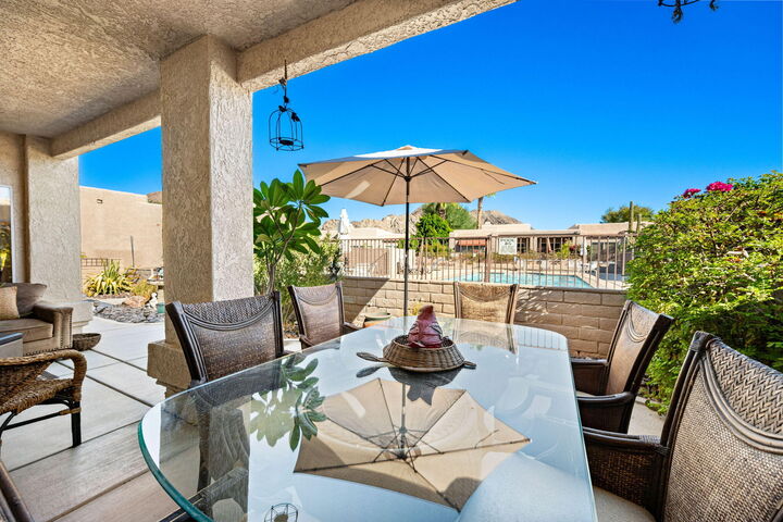 Property Photo:  48110 Via Hermosa  CA 92253 