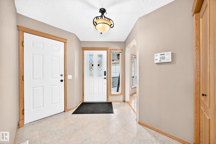 Property Photo:  2255 Brennan Court NW  AB T5T 6M3 