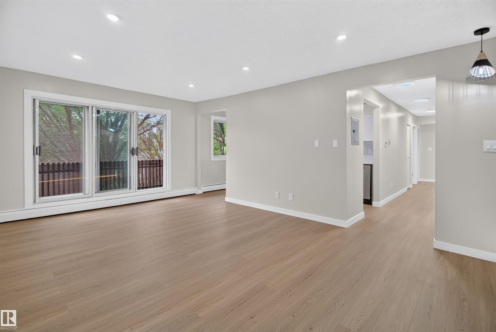 Property Photo:  11907 81 Street NW 305  AB T5B 2S7 