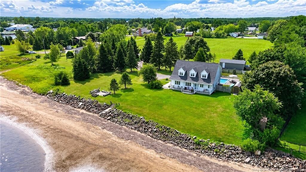 Property Photo:  13 Maple Drive  NB E4W 2B8 