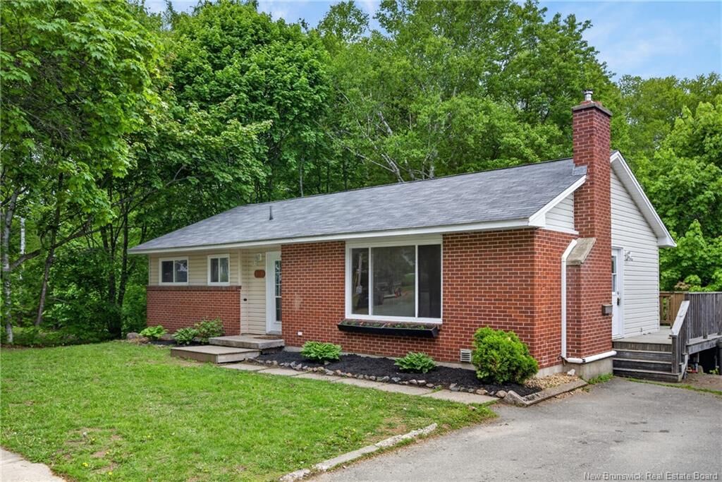 Property Photo:  132 Topcliffe Crescent  NB E3B 4P9 