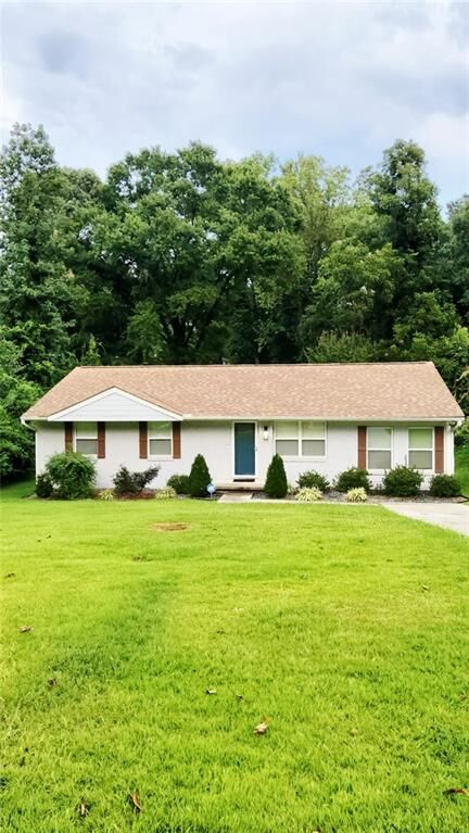 Property Photo:  4058 Sweetbriar Lane  GA 30297 