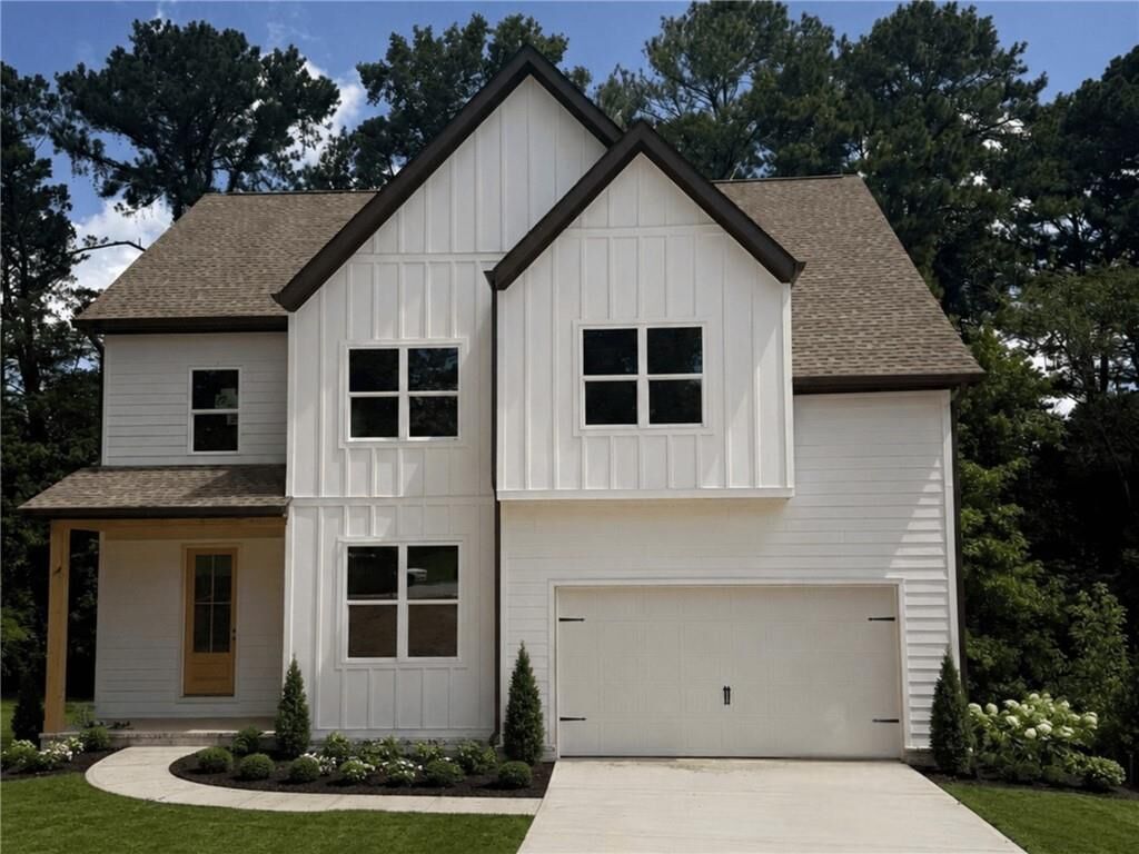 Property Photo: 3962 Pinehurst Place GA 30034