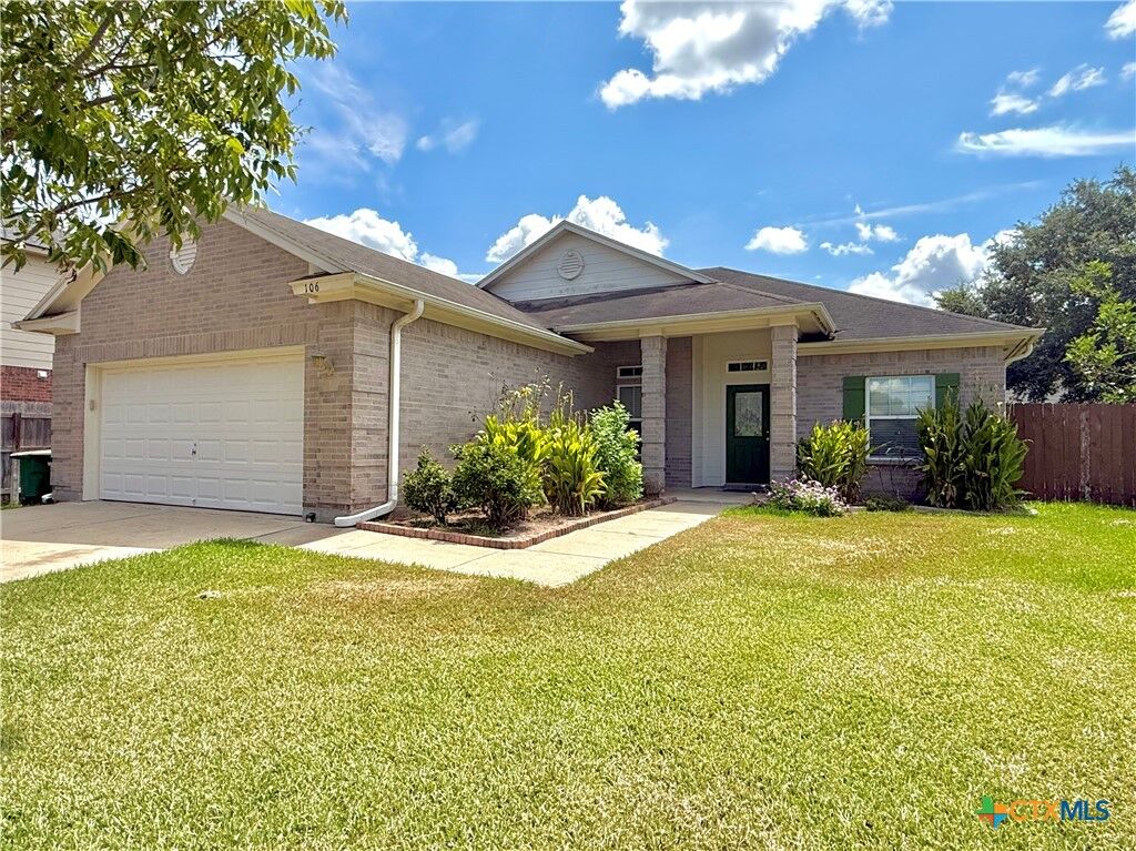 Property Photo:  106 Heritage Oak Court  TX 77901 