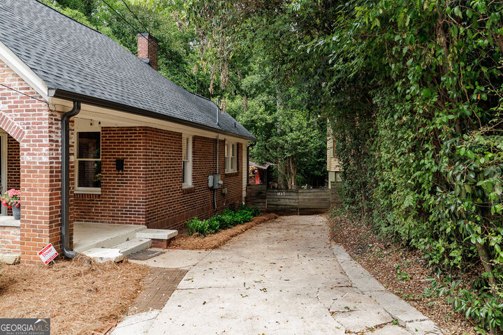 Property Photo:  892 Hill Street  GA 30606 