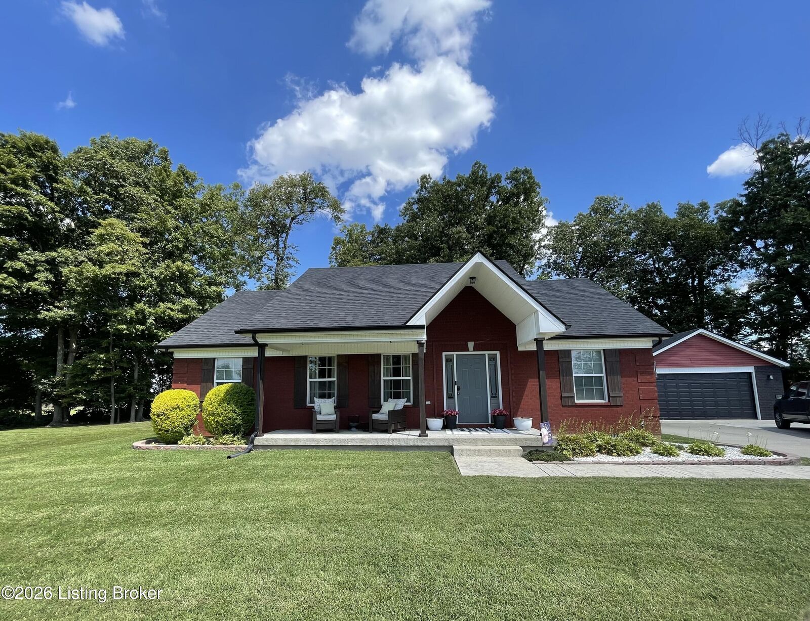 Property Photo:  140 Peabody Loop  KY 40013 