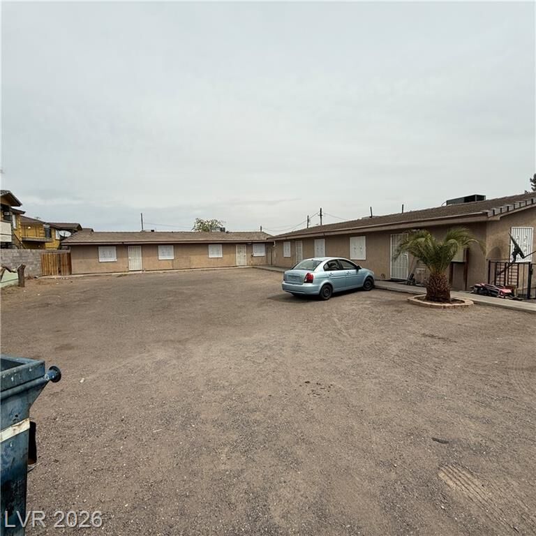 Property Photo:  425 East Merlayne Drive  NV 89011 