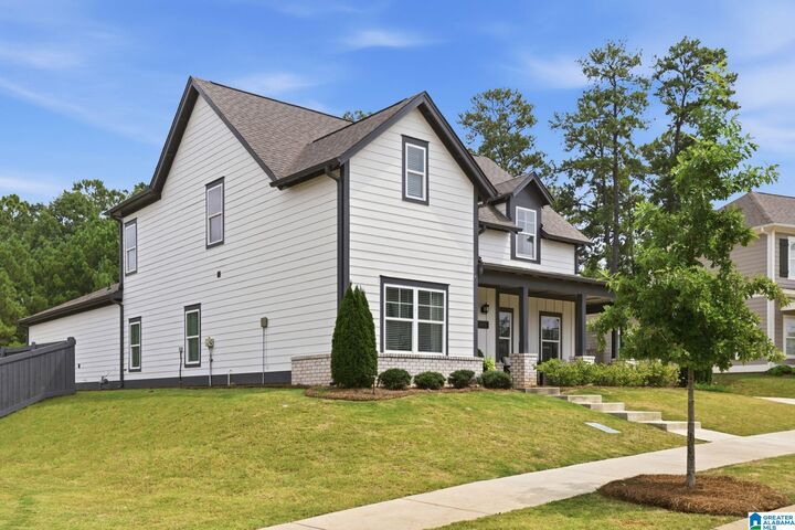 Property Photo: 405 Wishford Circle AL 35080