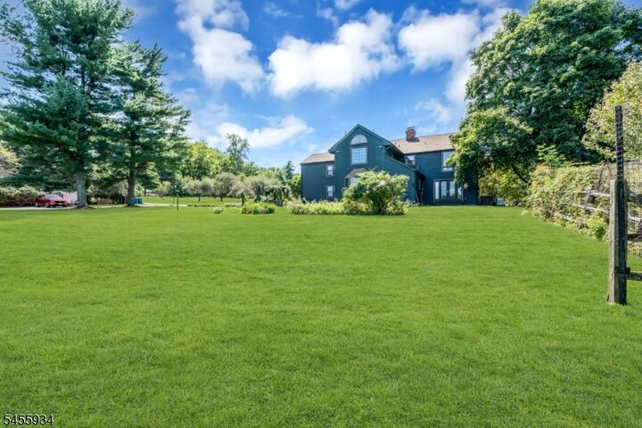 Property Photo:  1 Spring Hill Rd  NJ 08801 