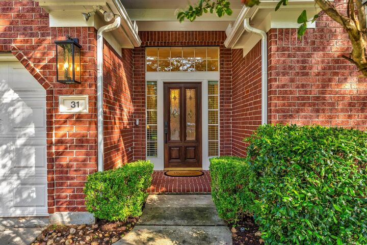 Property Photo: 31 Canoe Birch Place TX 77382