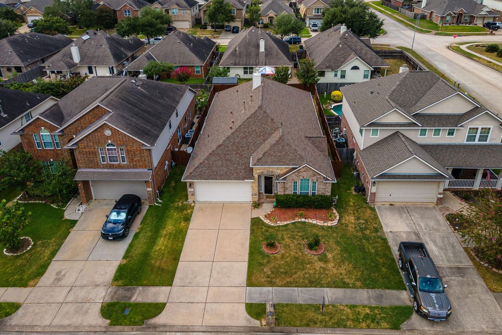 Property Photo: 8306 Calico Canyon Drive TX 77375