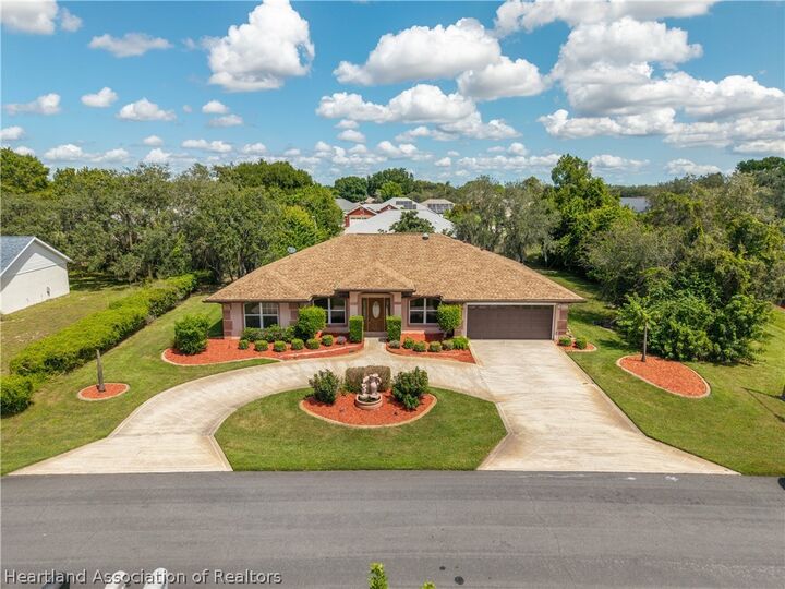 Property Photo:  4532 Vivian Drive  FL 33872 