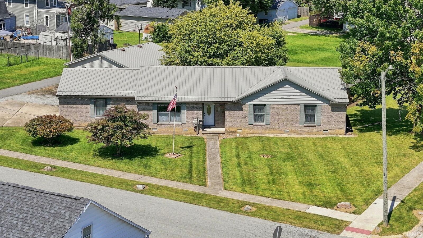 Property Photo:  1310 Swan Street  IN 46750 