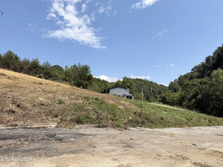 Property Photo:  2534 Muddy Hollow Rd  TN 37725 