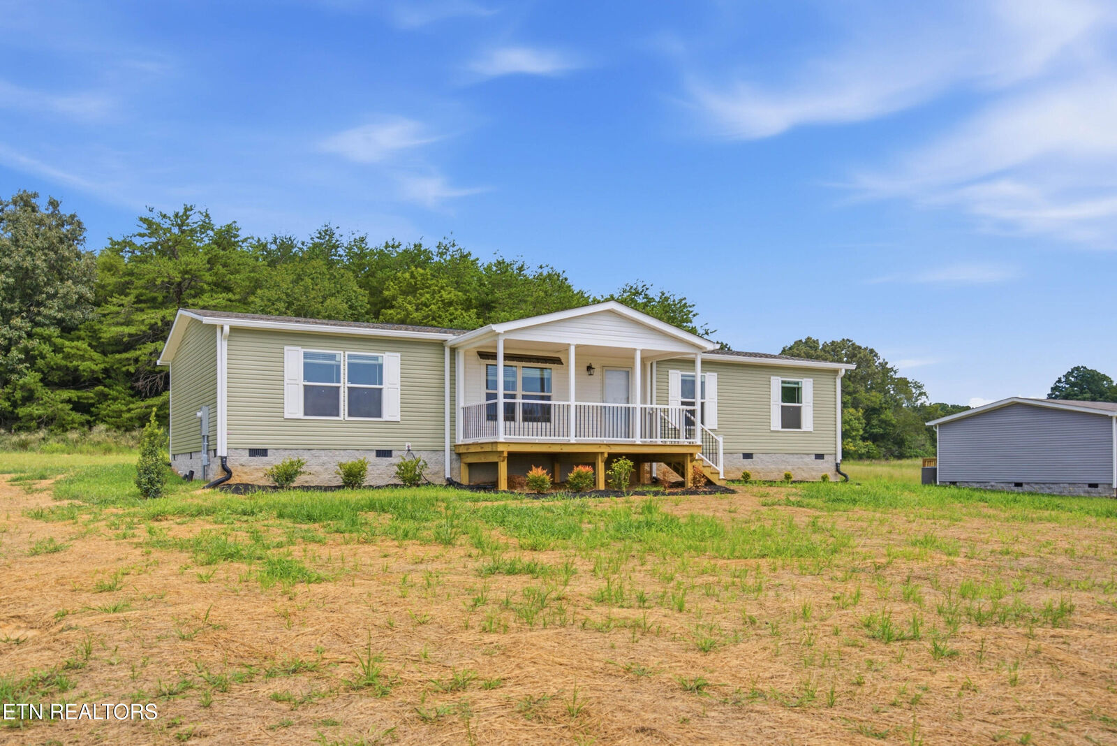 Property Photo:  325 County Road 784A  TN 37331 