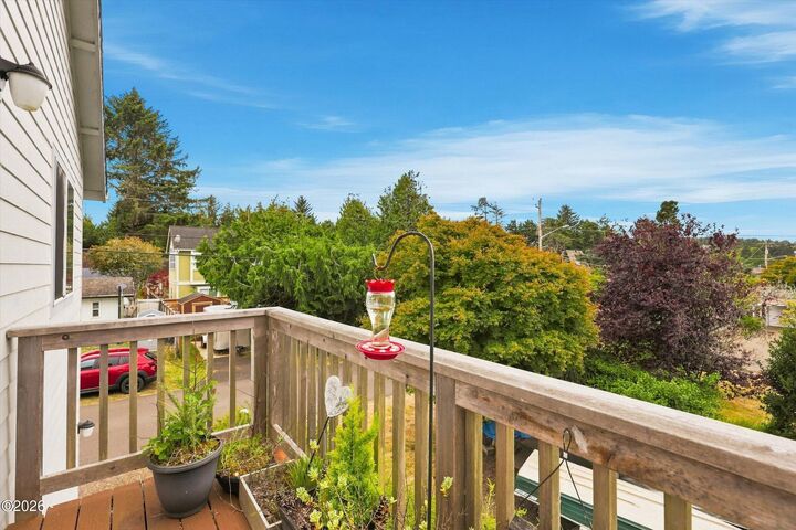 Property Photo: 267 SE Tide Ave Avenue OR 97367