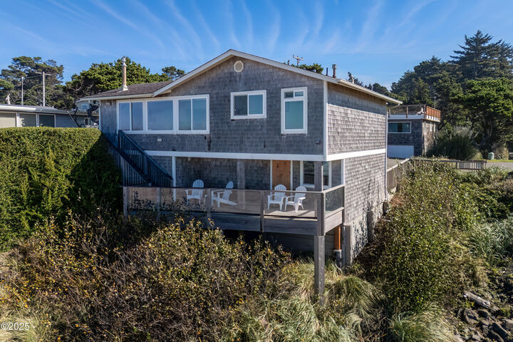 Property Photo: 7115 Neptune Avenue OR 97388